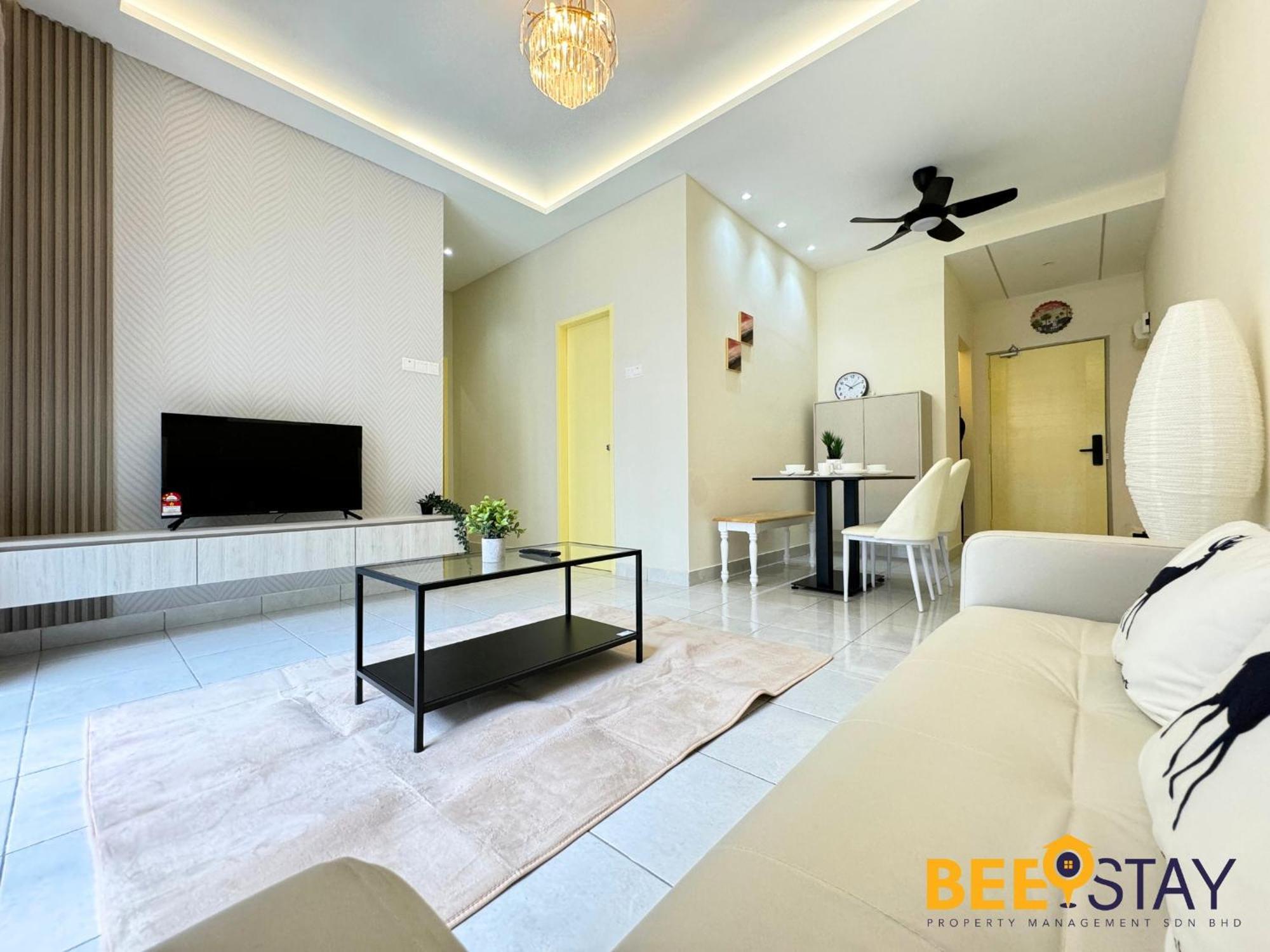 Youth City Residence Family Suite Klia Aeon Mall Nilai Usim Bagian luar foto